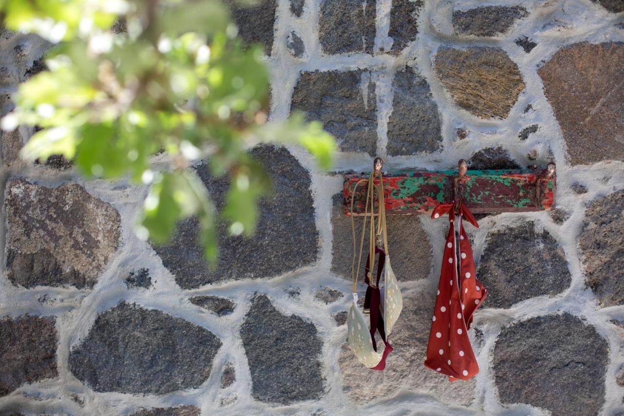 My Old Stone House In A 2 000 Sqm Private Garden With Fab Glamping Tent Mandrákion Exteriör bild